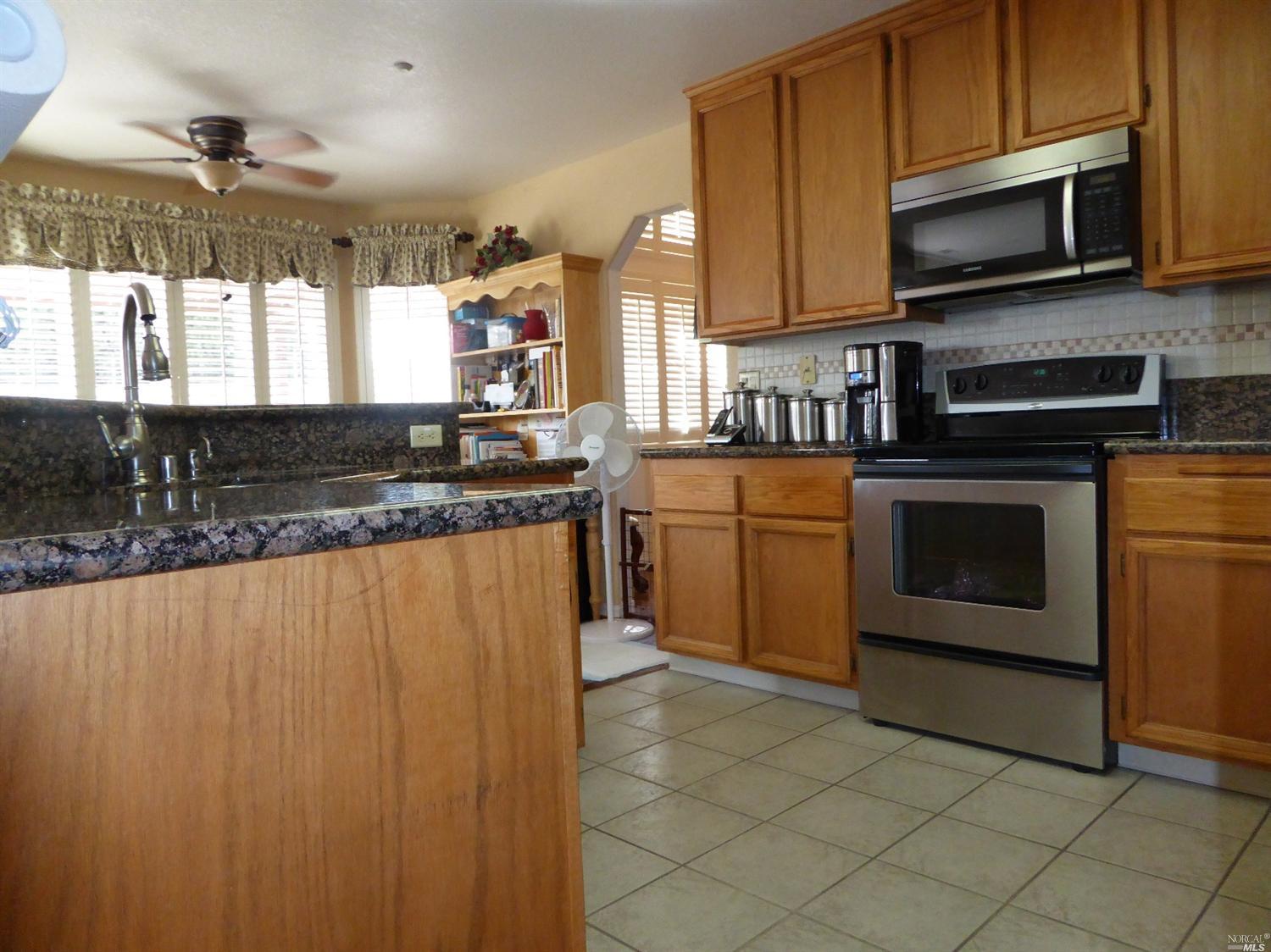 1479 Legend Cir, Vallejo, CA 94591 photo 4