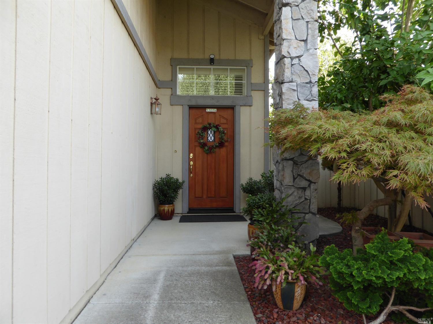 1479 Legend Cir, Vallejo, CA 94591 photo 3