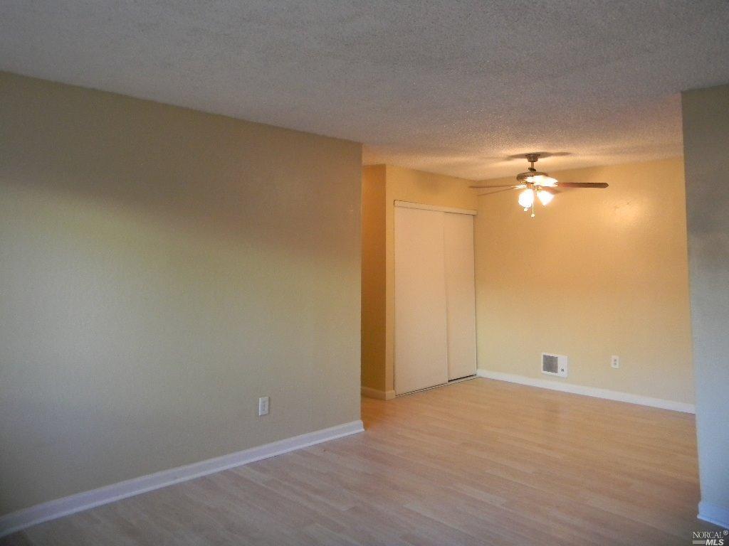 423 Gregory Ln #28, Fairfield, CA 94533 photo 2