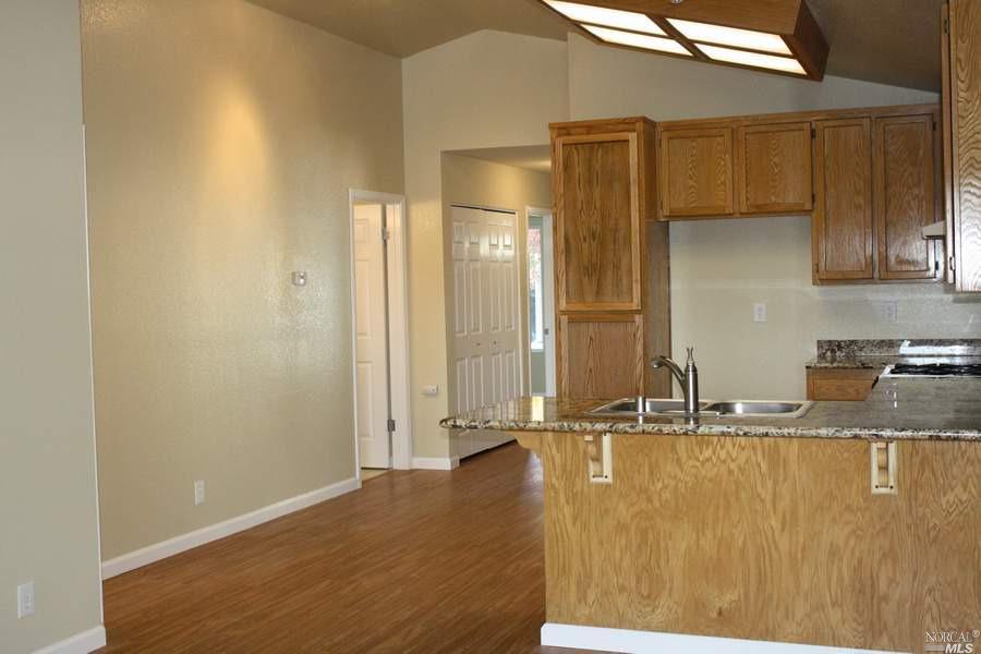 514 Miller Ln, Windsor, CA 95492 photo 9