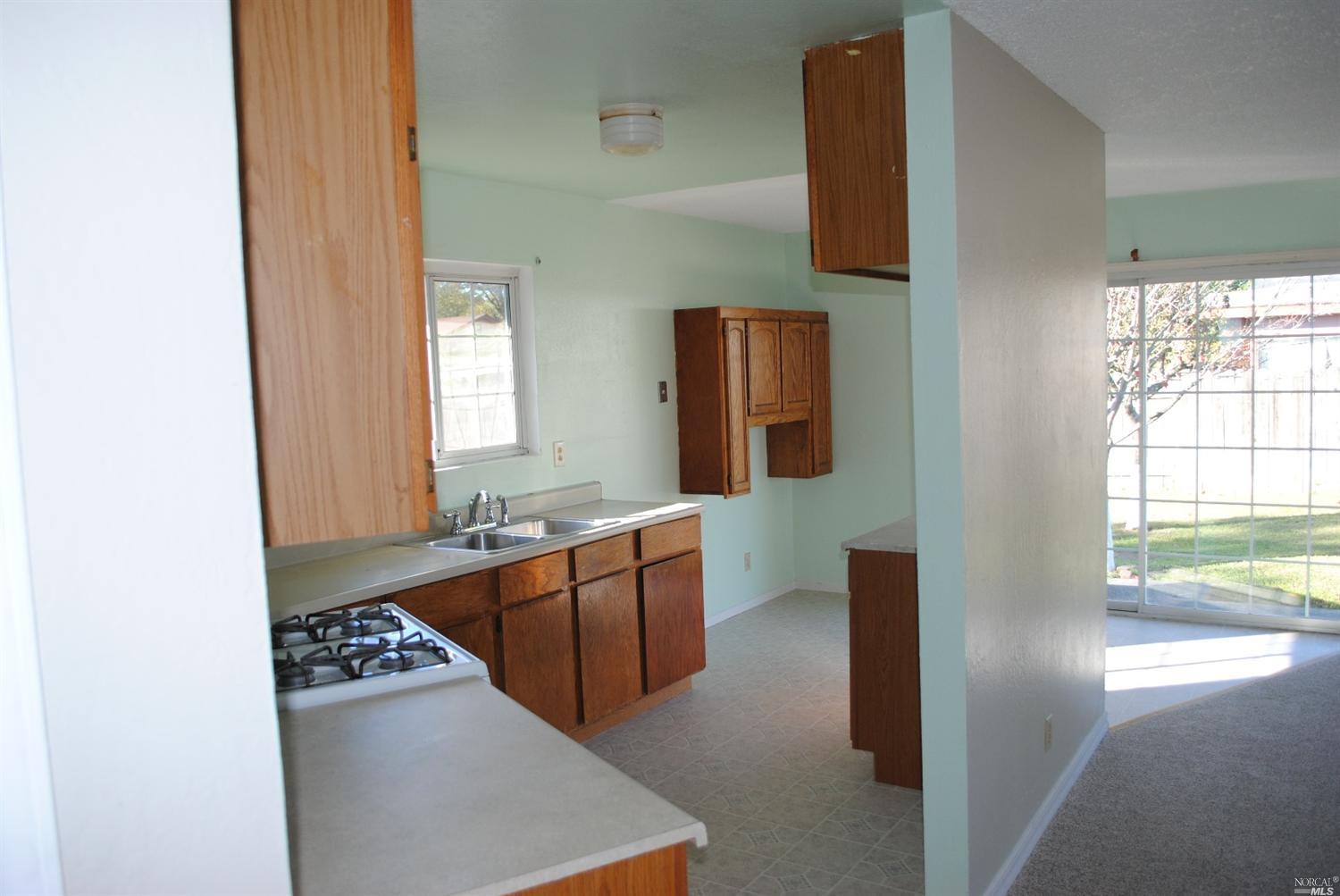 9689 Binggelli Dr, Windsor, CA 95492 photo 3