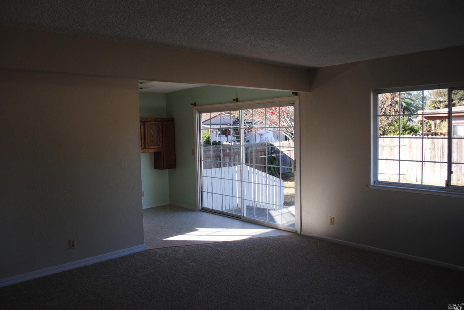 9689 Binggelli Dr, Windsor, CA 95492 photo 5