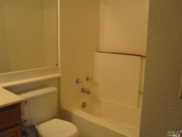 246 Knights Cir, Vallejo, CA 94591 photo 8