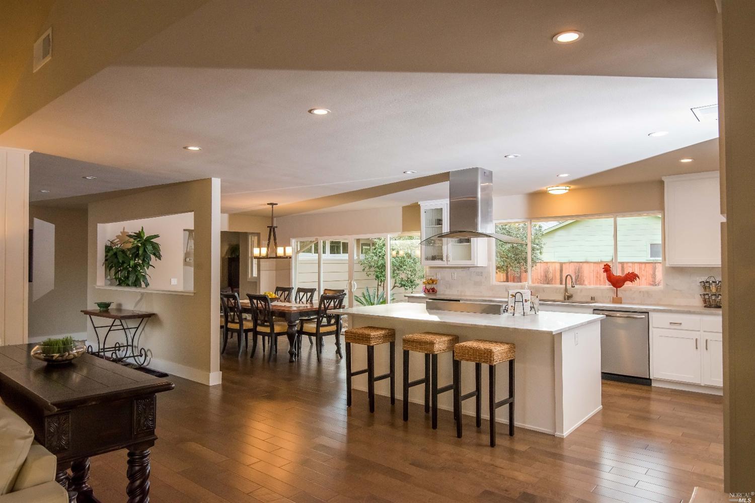 2201 E Haven Dr, Santa Rosa, CA 95409 photo 4