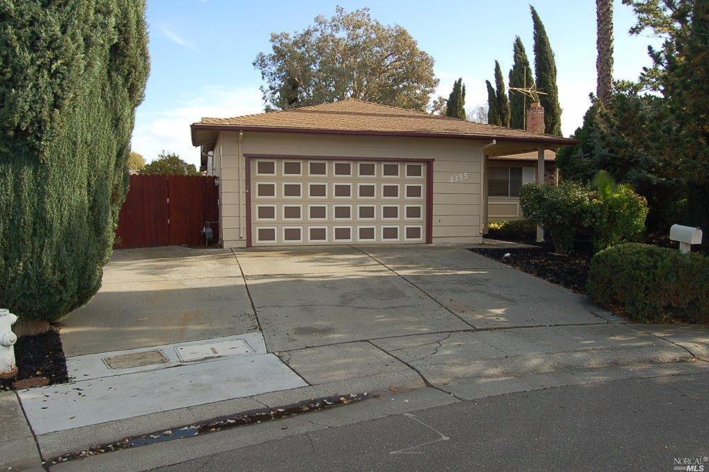 1355 Macdonald Ct, Dixon, CA 95620 photo 1