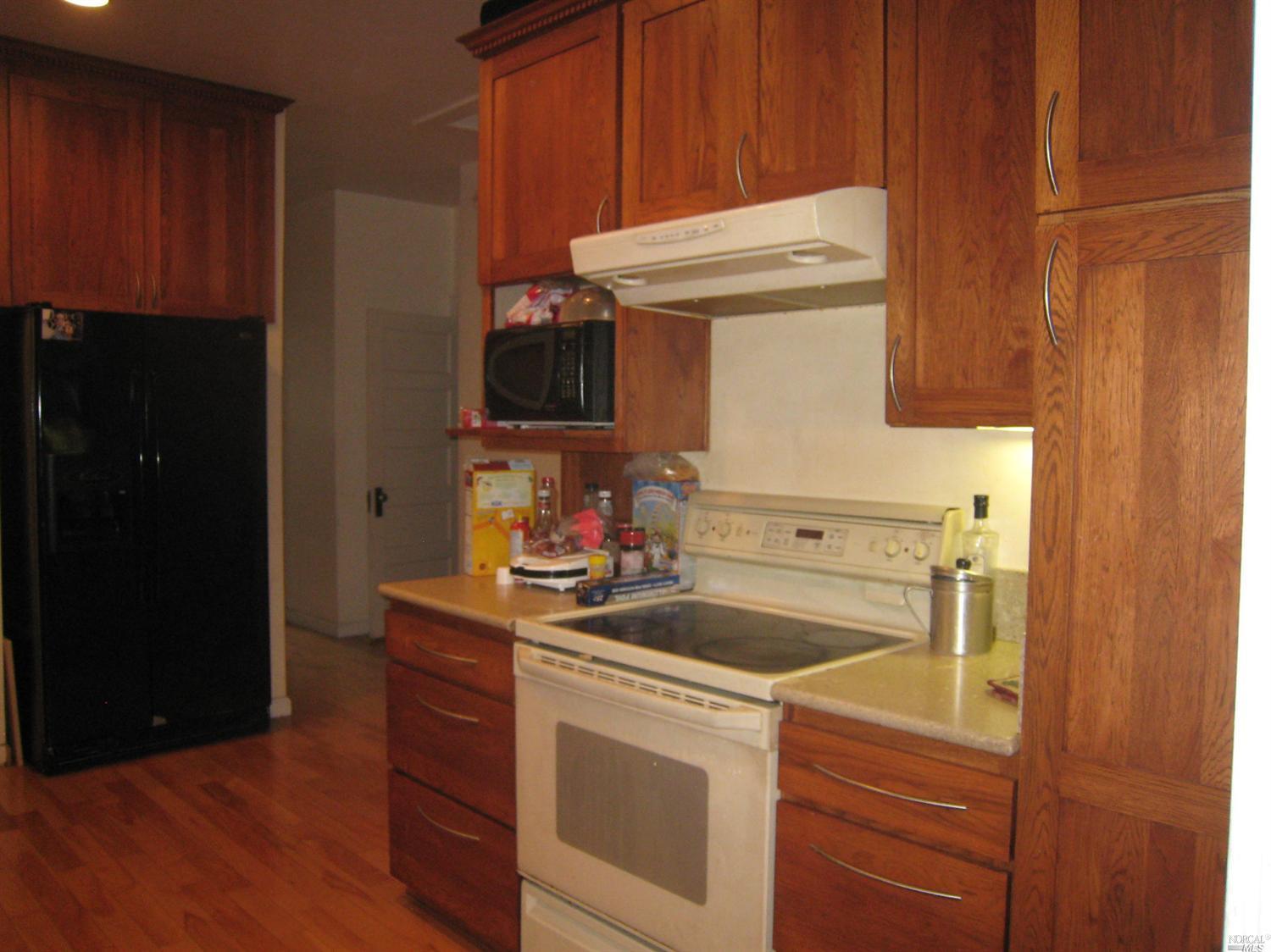 11 Broadway St, Vallejo, CA 94590 photo 4