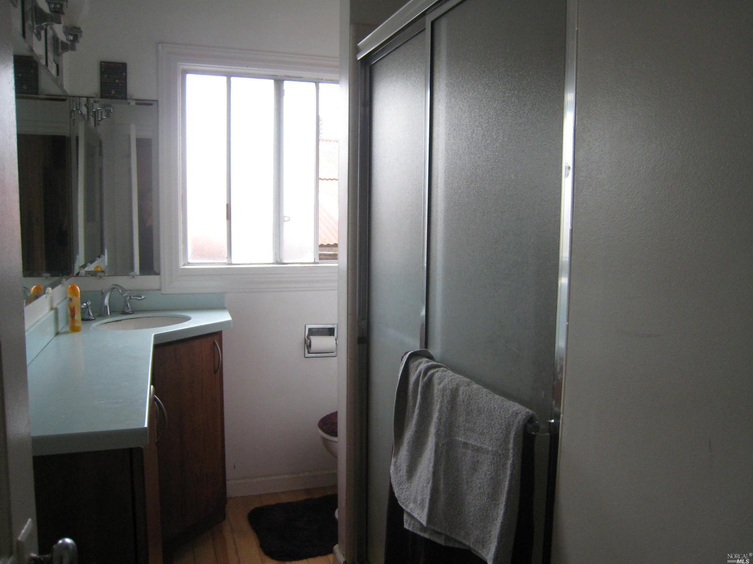 11 Broadway St, Vallejo, CA 94590 photo 6