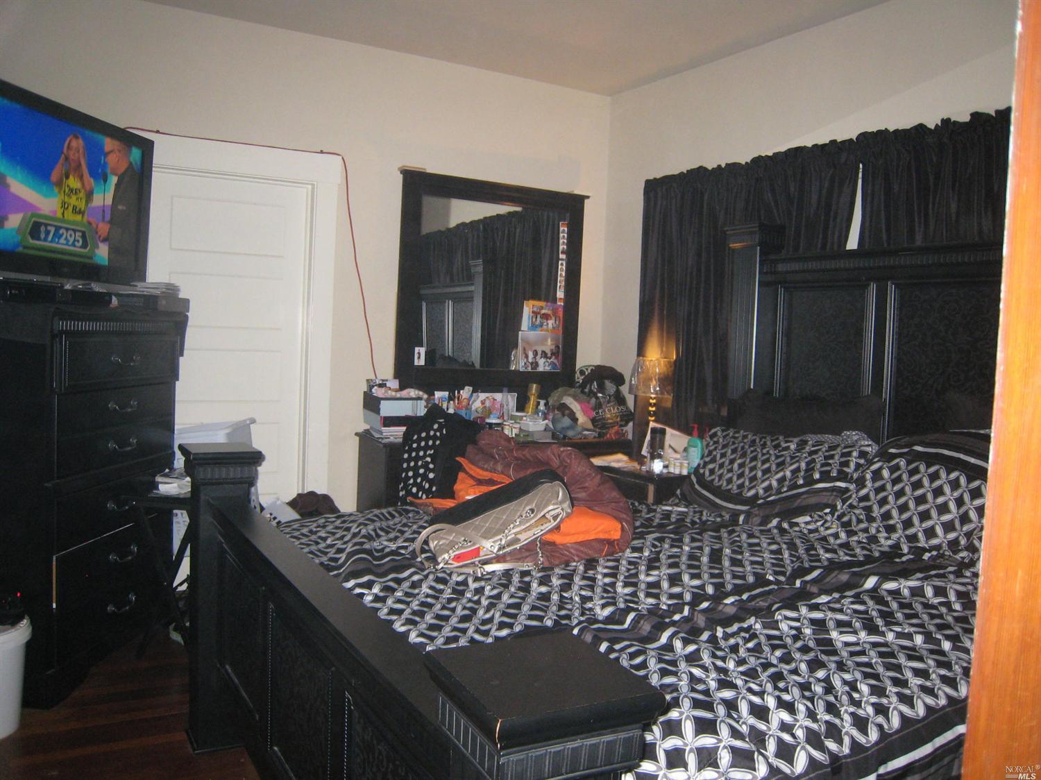 11 Broadway St, Vallejo, CA 94590 photo 5