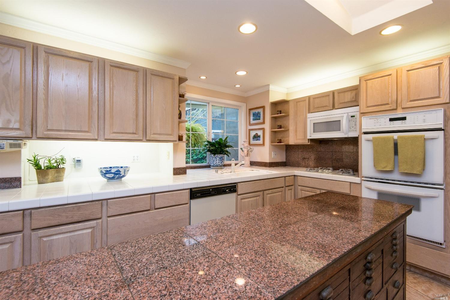 89 Birch Ave, Corte Madera, CA 94925 photo 9