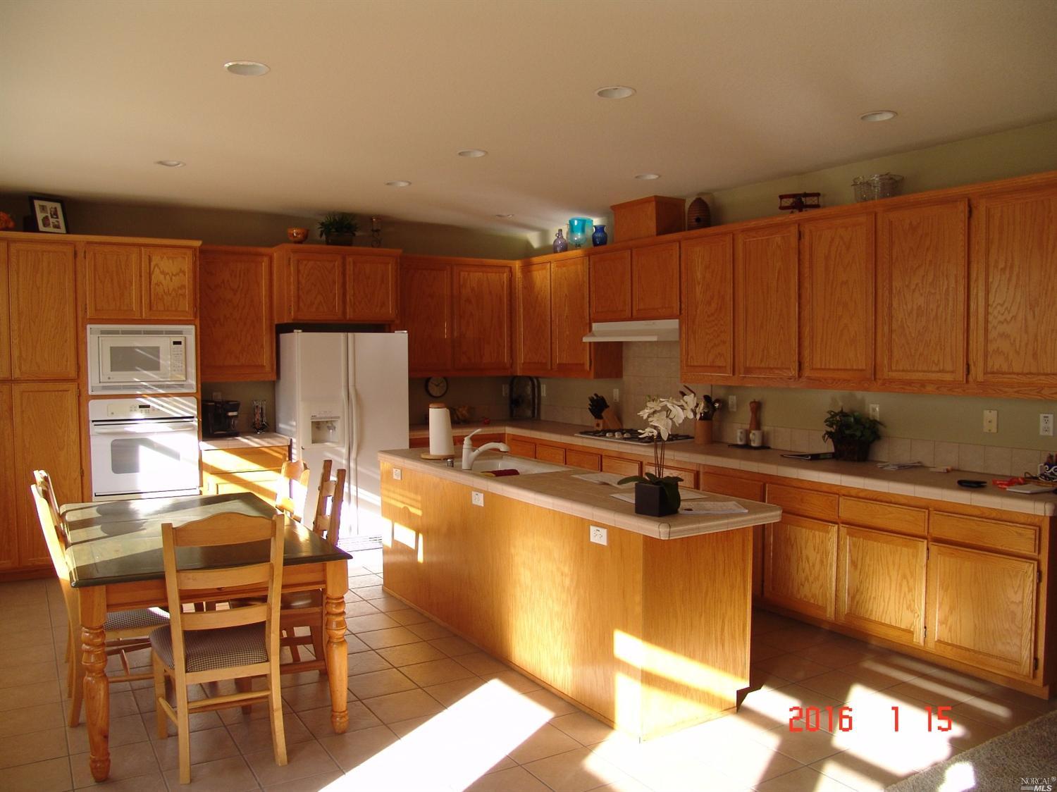 1137 Rochioli Dr, Windsor, CA 95492 photo 3