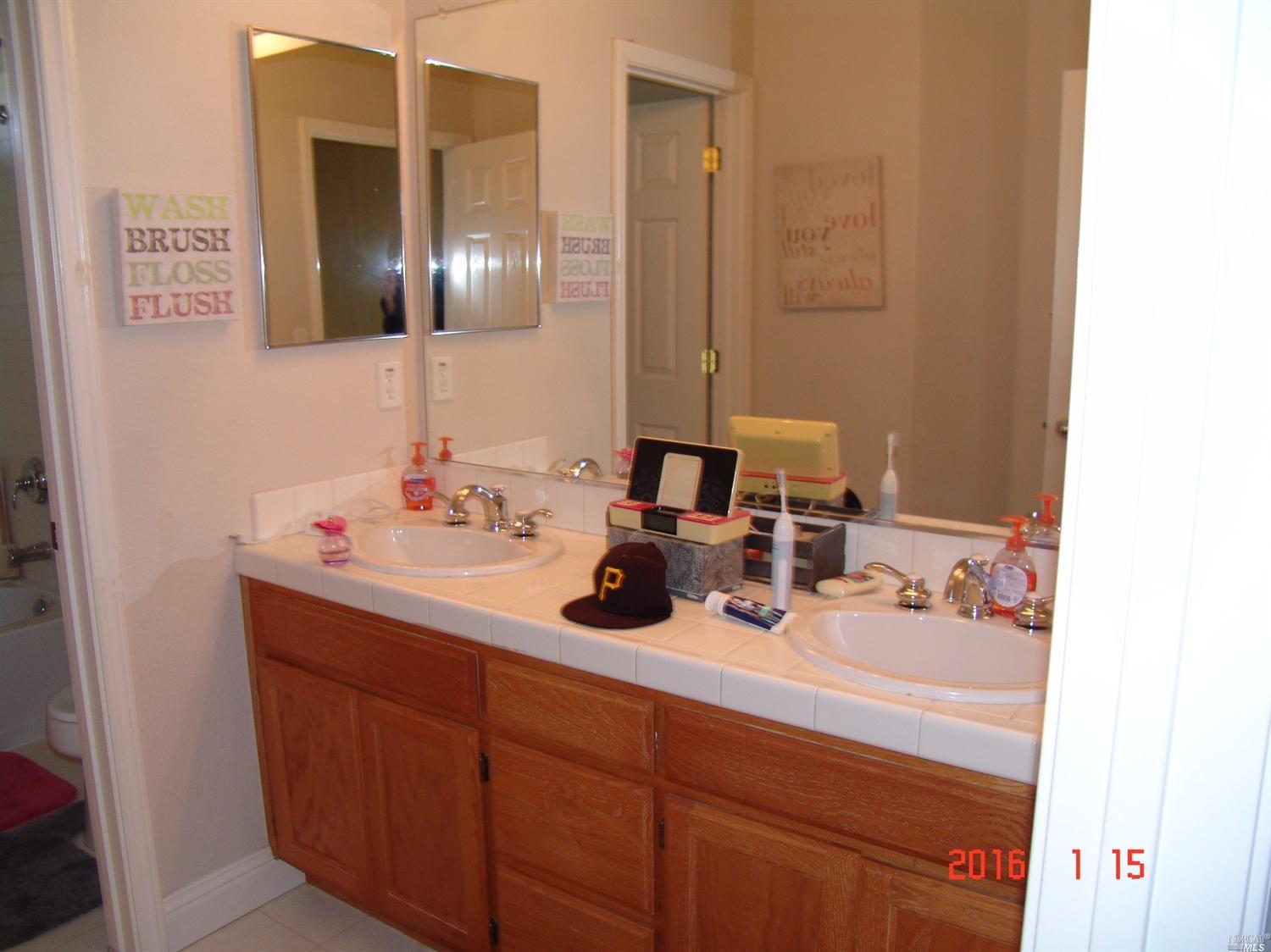 1137 Rochioli Dr, Windsor, CA 95492 photo 17