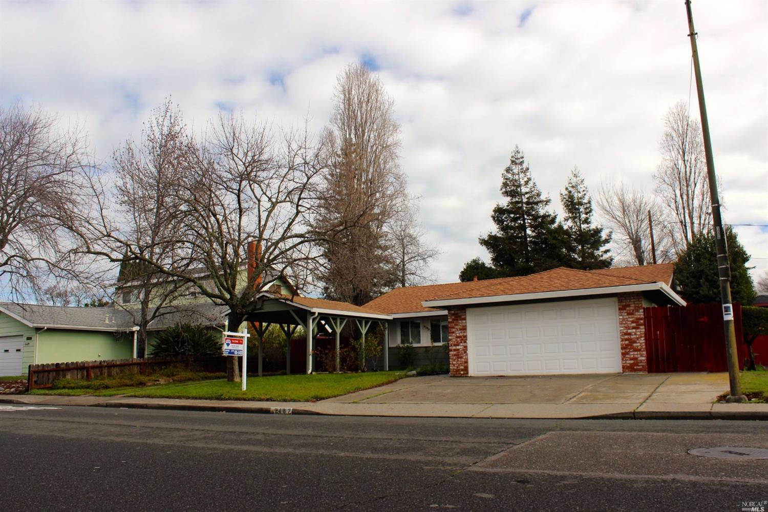 2482 Heather Dr, Fairfield, CA 94533 photo 2