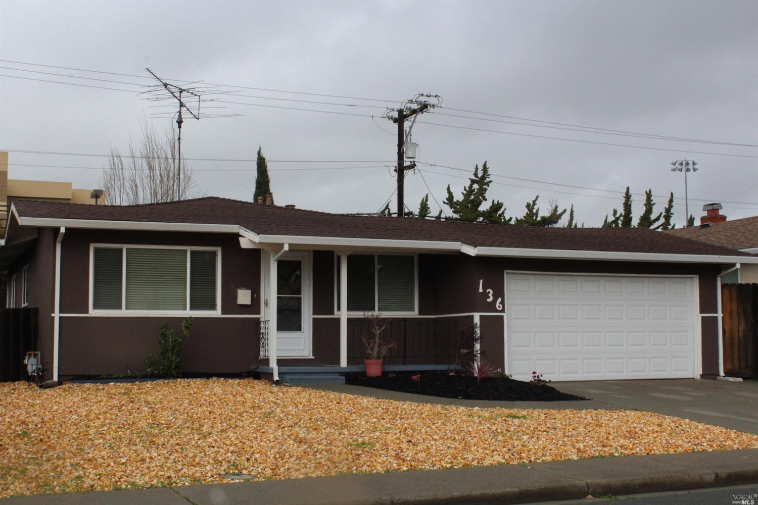 136 Cima Dr, Vallejo, CA 94589 photo 1