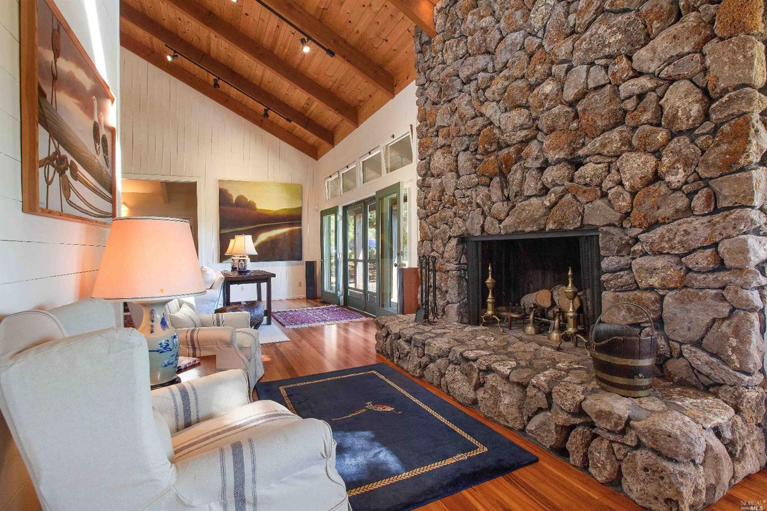 Undisclosed, Healdsburg, CA 95448 photo 7