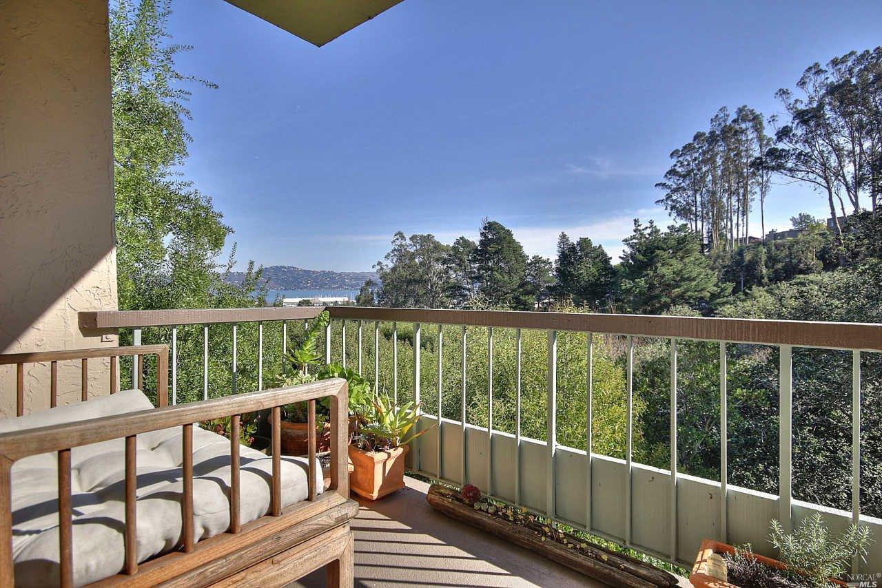 12 Anchorage Rd, Sausalito, CA 94965 photo 2