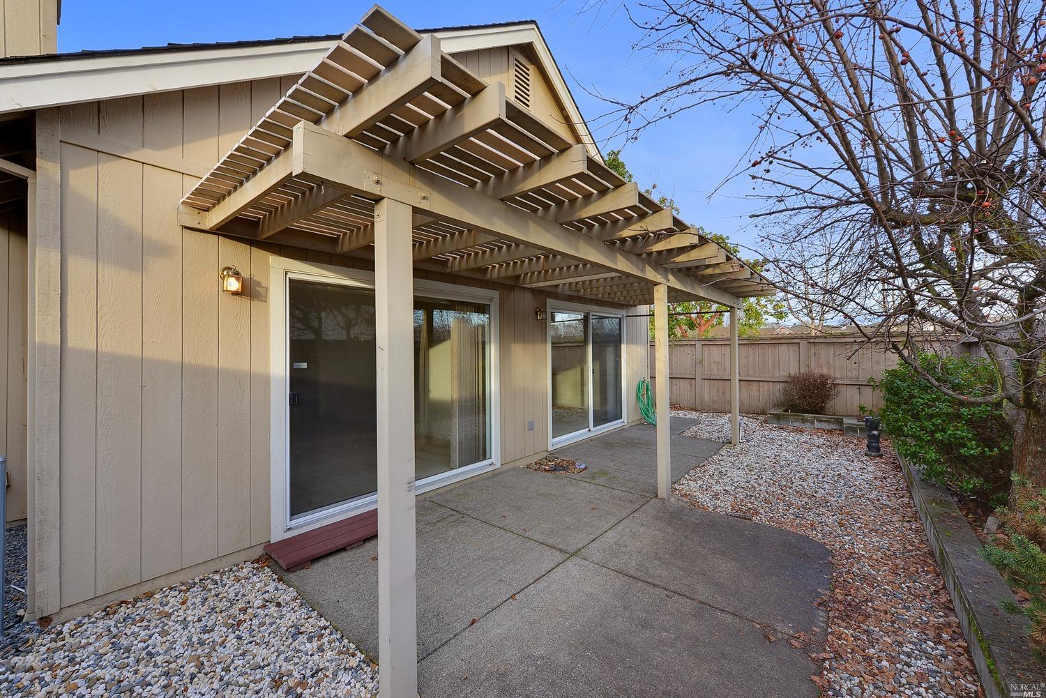 863 Glen Miller Dr, Windsor, CA 95492 photo 12