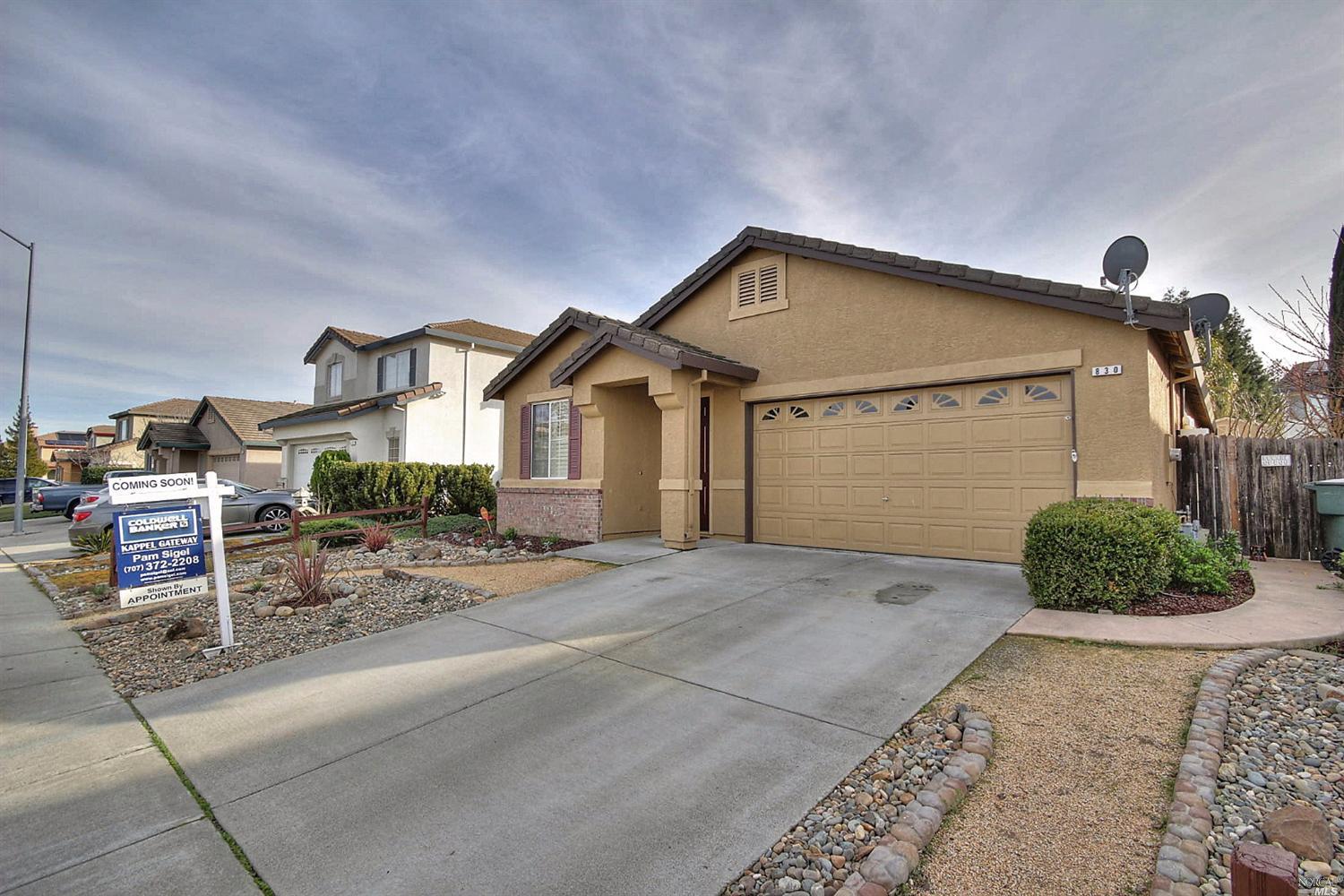 830 Cedarcrest Dr, Vacaville, CA 95687 photo 2