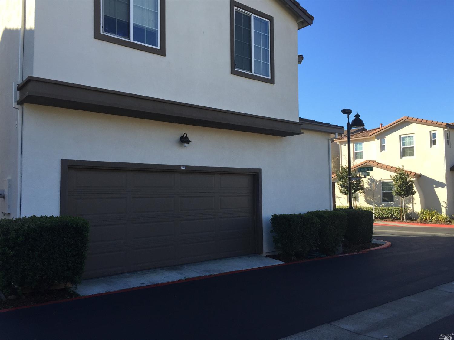 1662 Glenmore Dr, Fairfield, CA 94533 photo 2