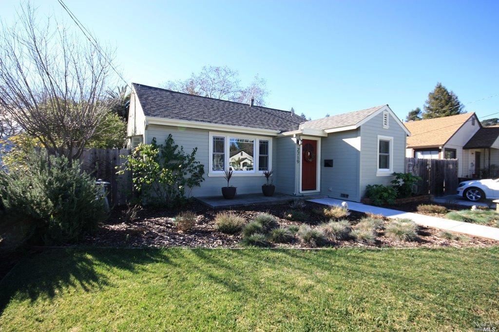 2719 Pine St, Napa, CA 94558 photo 2