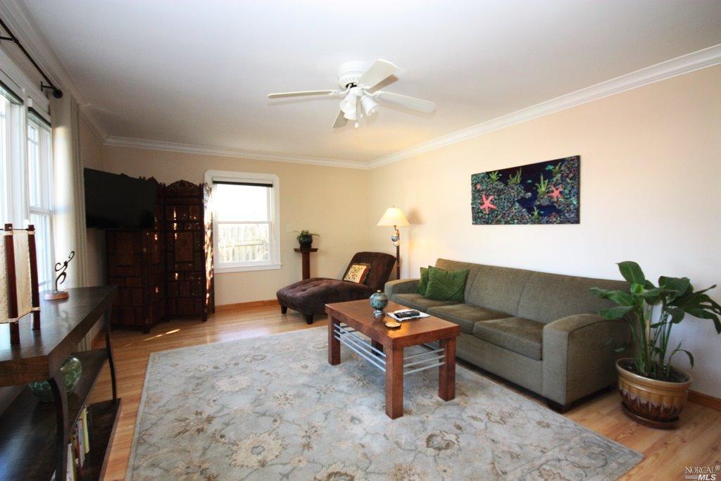 2719 Pine St, Napa, CA 94558 photo 5