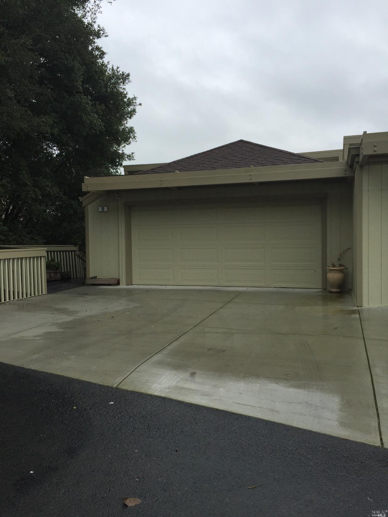 19 Knoll Dr, Fairfield, CA 94534 photo 1