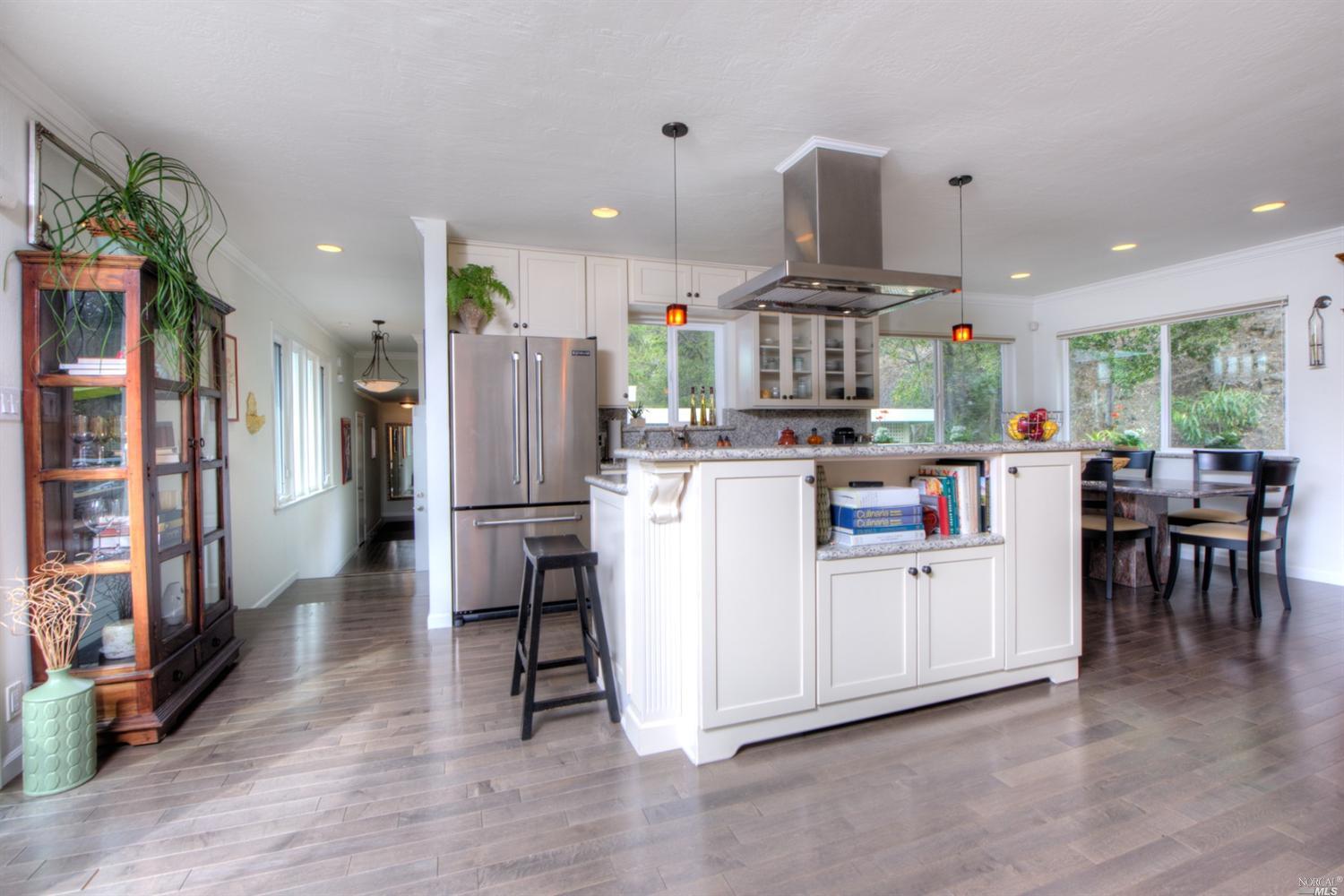 7 Windsor Ave, San Rafael, CA 94901 photo 8