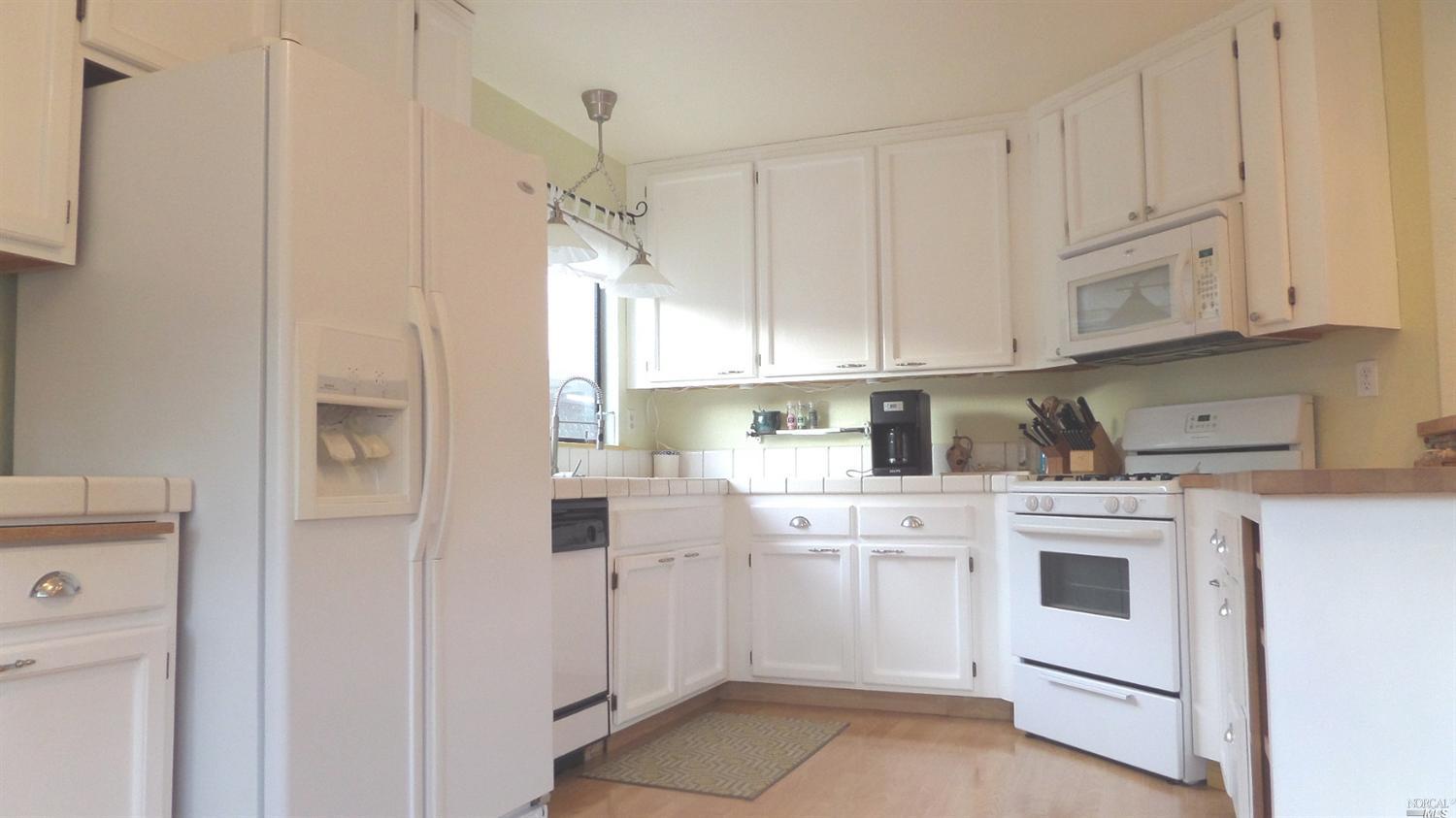 108 Los Robles Ave, Windsor, CA 95492 photo 10