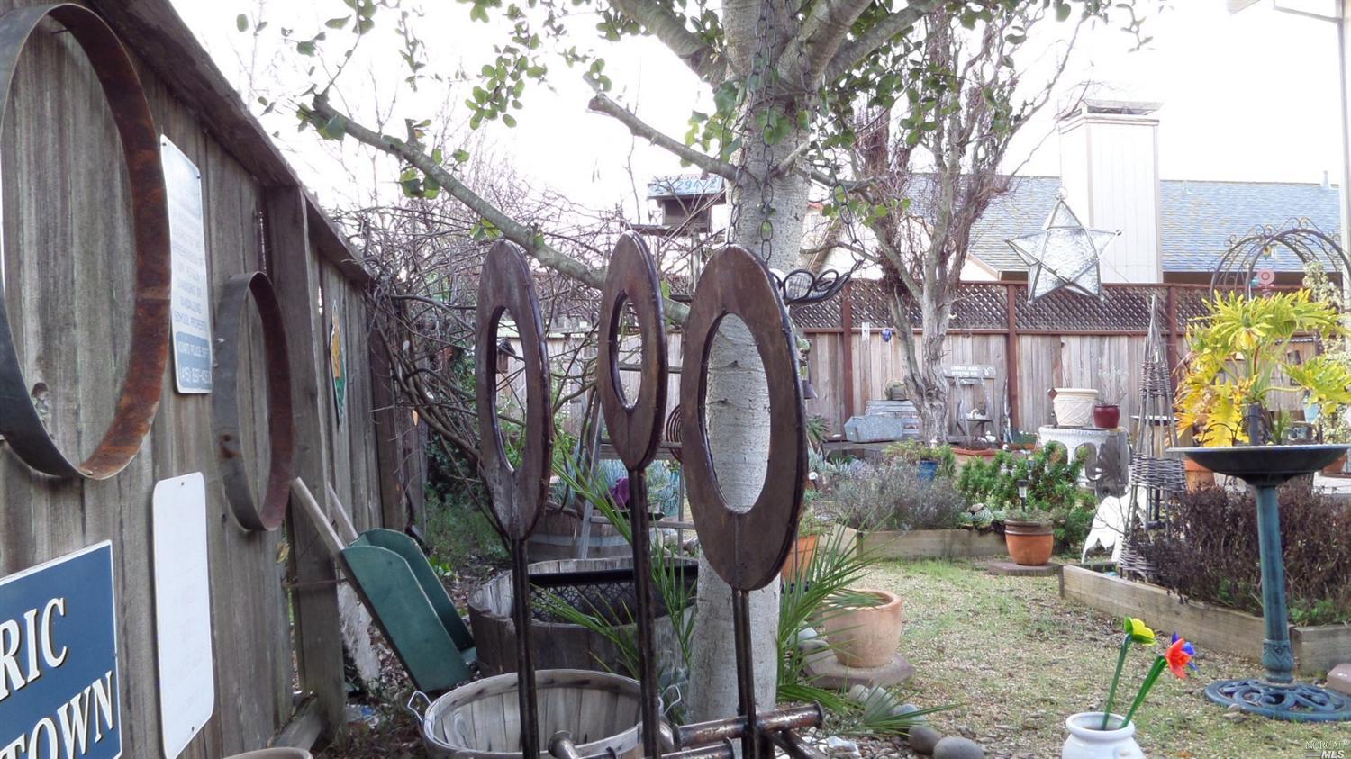 108 Los Robles Ave, Windsor, CA 95492 photo 18