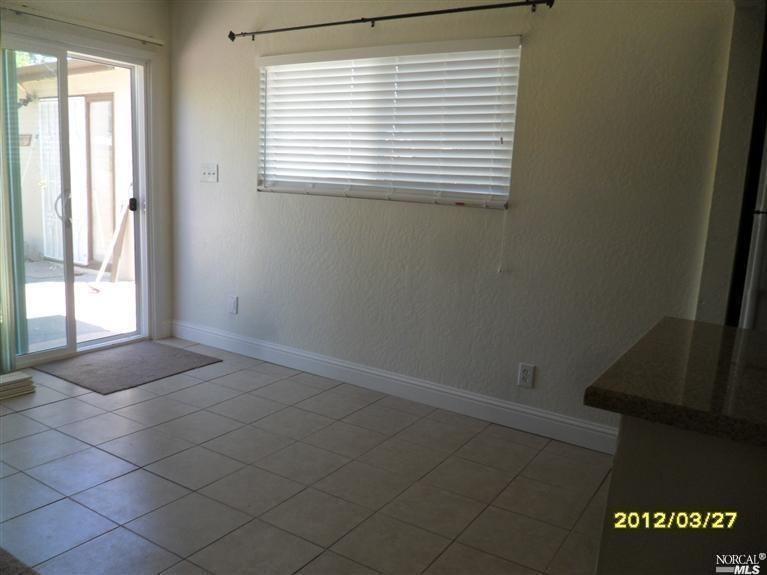 1048 Harding St, Fairfield, CA 94533 photo 4