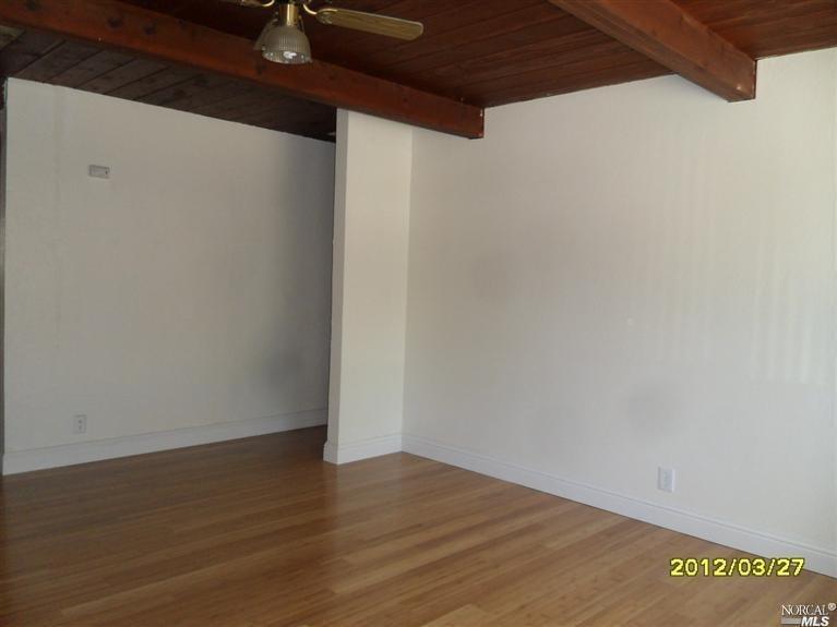 1048 Harding St, Fairfield, CA 94533 photo 2