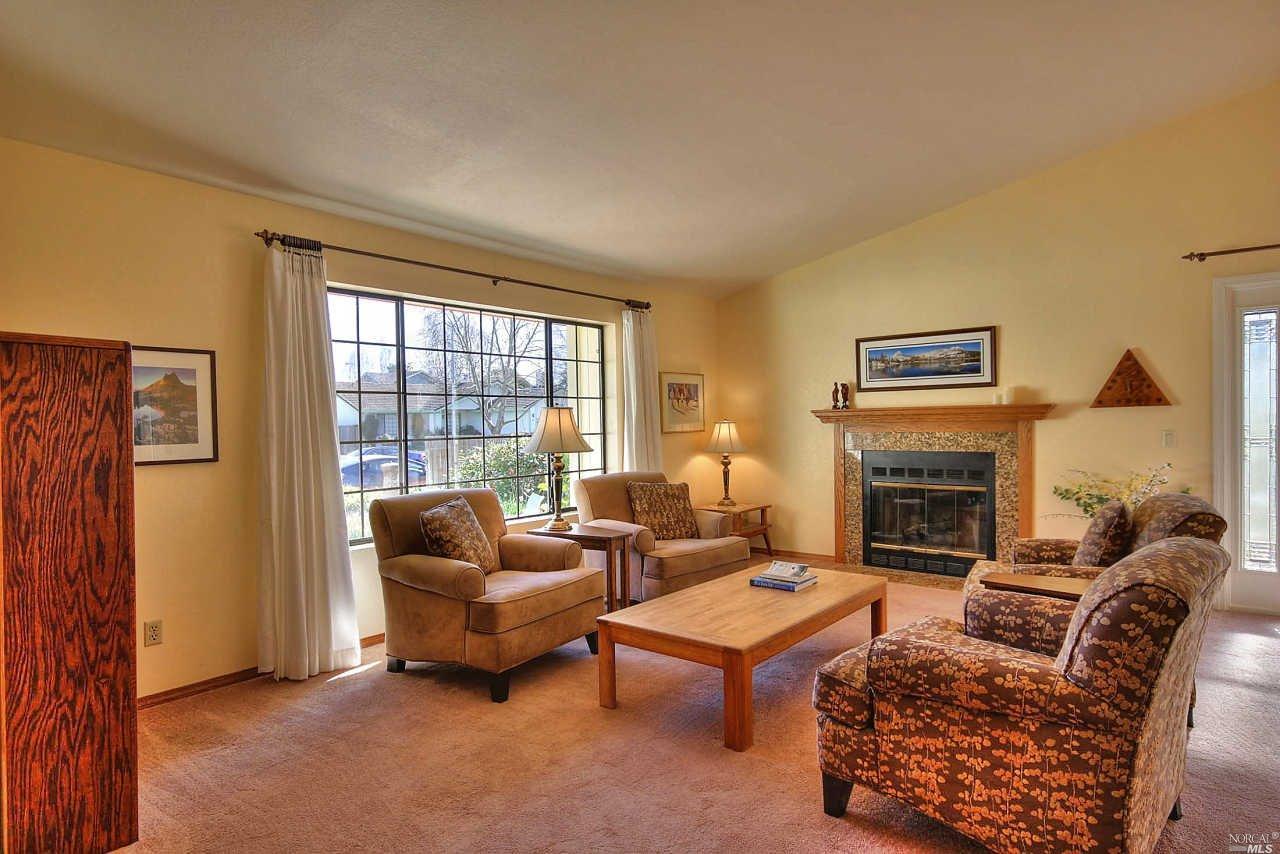 116 Falcon Dr, Cotati, CA 94931 photo 3