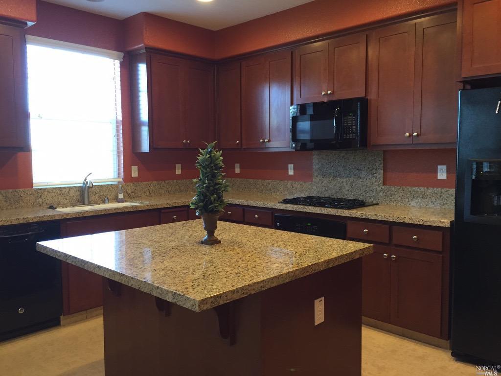 2705 Midtown Ln, Fairfield, CA 94533 photo 11