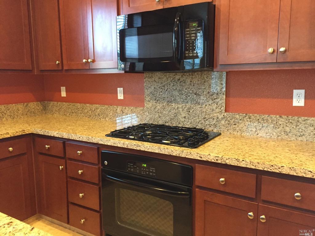 2705 Midtown Ln, Fairfield, CA 94533 photo 12