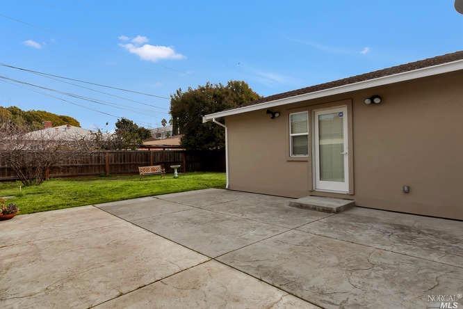 412 Yuba St, Vallejo, CA 94590 photo 22