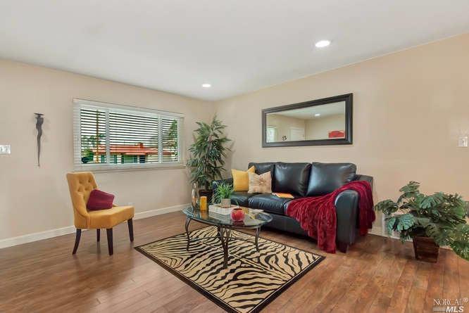 412 Yuba St, Vallejo, CA 94590 photo 5