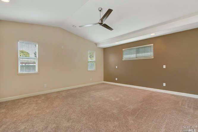 412 Yuba St, Vallejo, CA 94590 photo 12