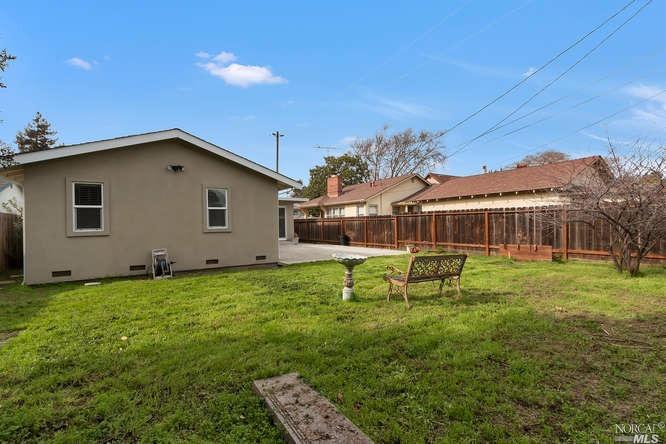 412 Yuba St, Vallejo, CA 94590 photo 24