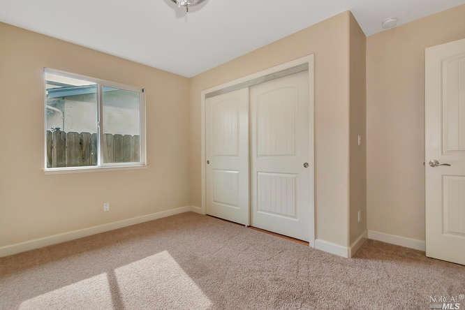 412 Yuba St, Vallejo, CA 94590 photo 18