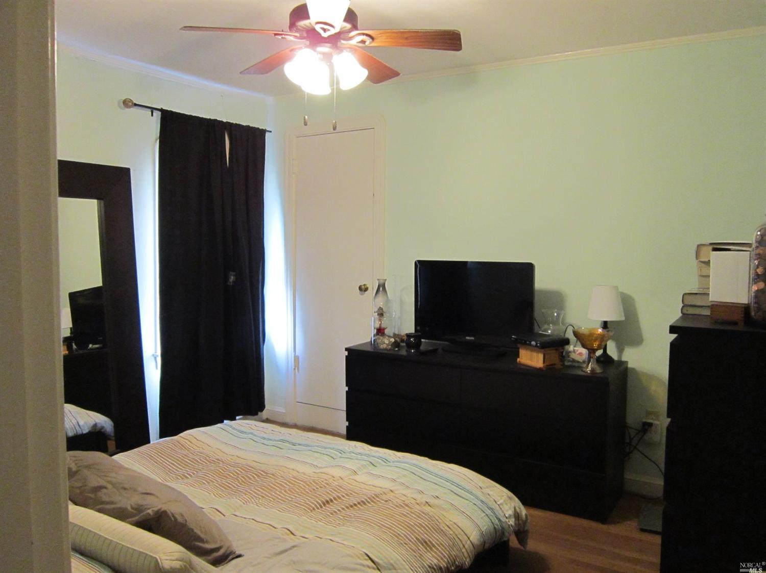220 Delaware St, Vallejo, CA 94590 photo 3