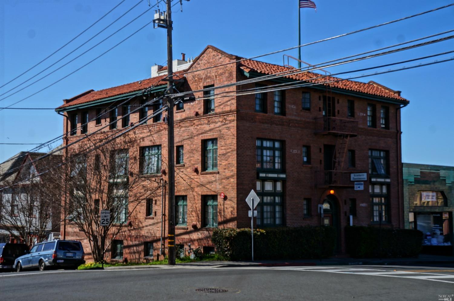 545 Georgia St, Vallejo, CA 94590 photo 2