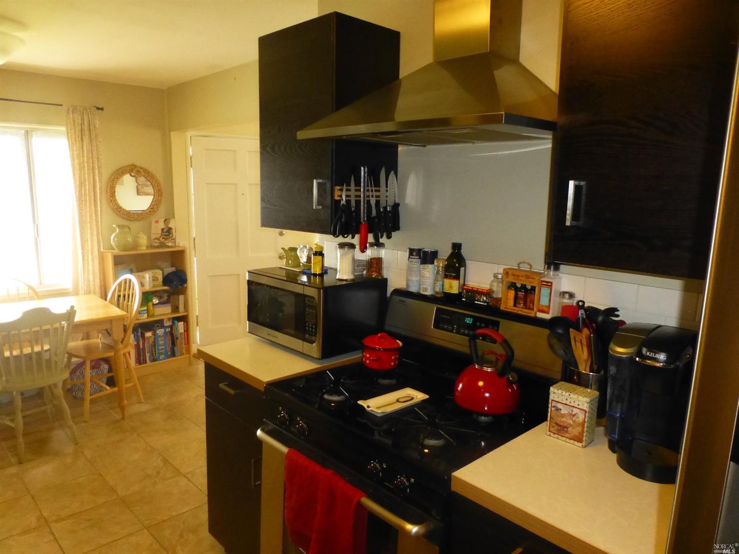 136 Granville Ave, Vallejo, CA 94591 photo 11