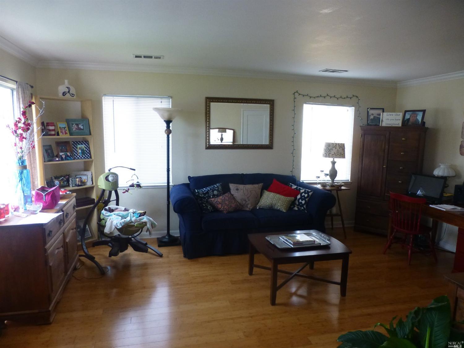 136 Granville Ave, Vallejo, CA 94591 photo 5