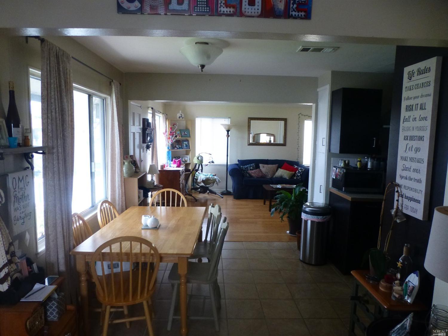 136 Granville Ave, Vallejo, CA 94591 photo 7