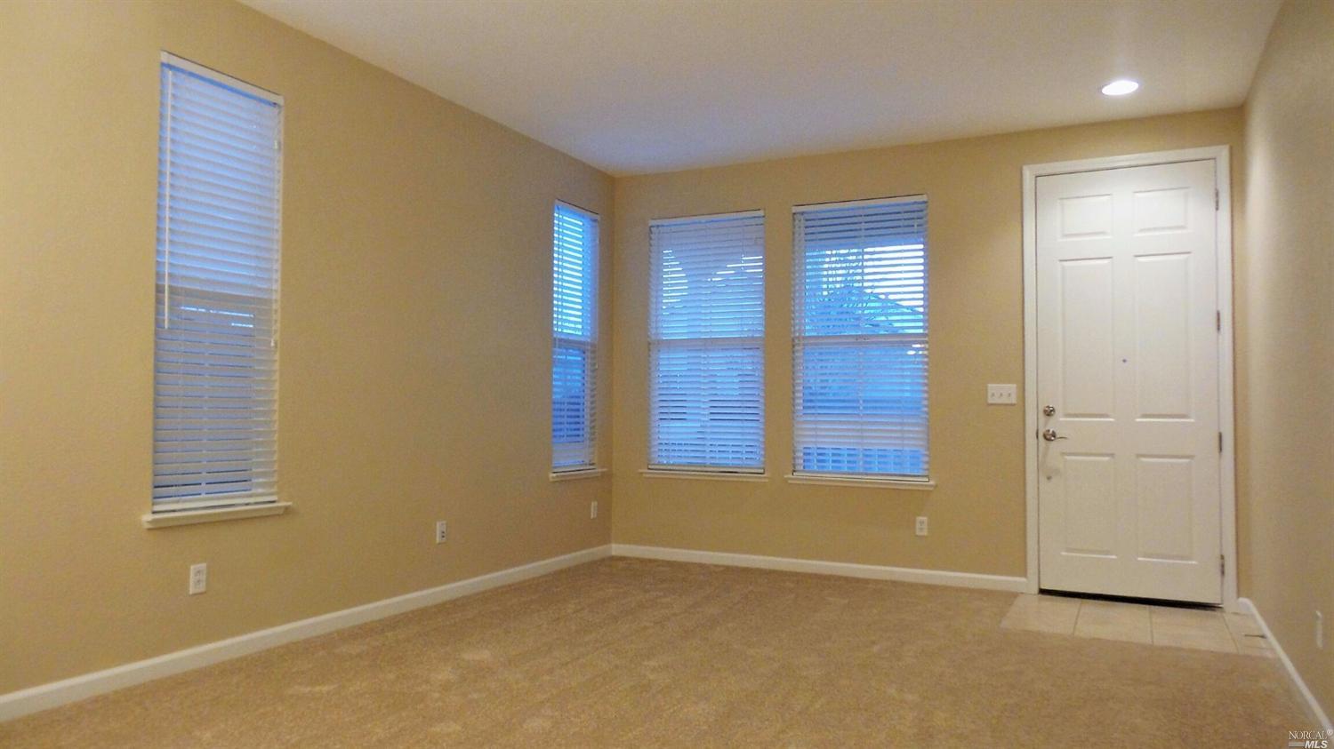 1304 Bello Dr, Dixon, CA 95620 photo 5