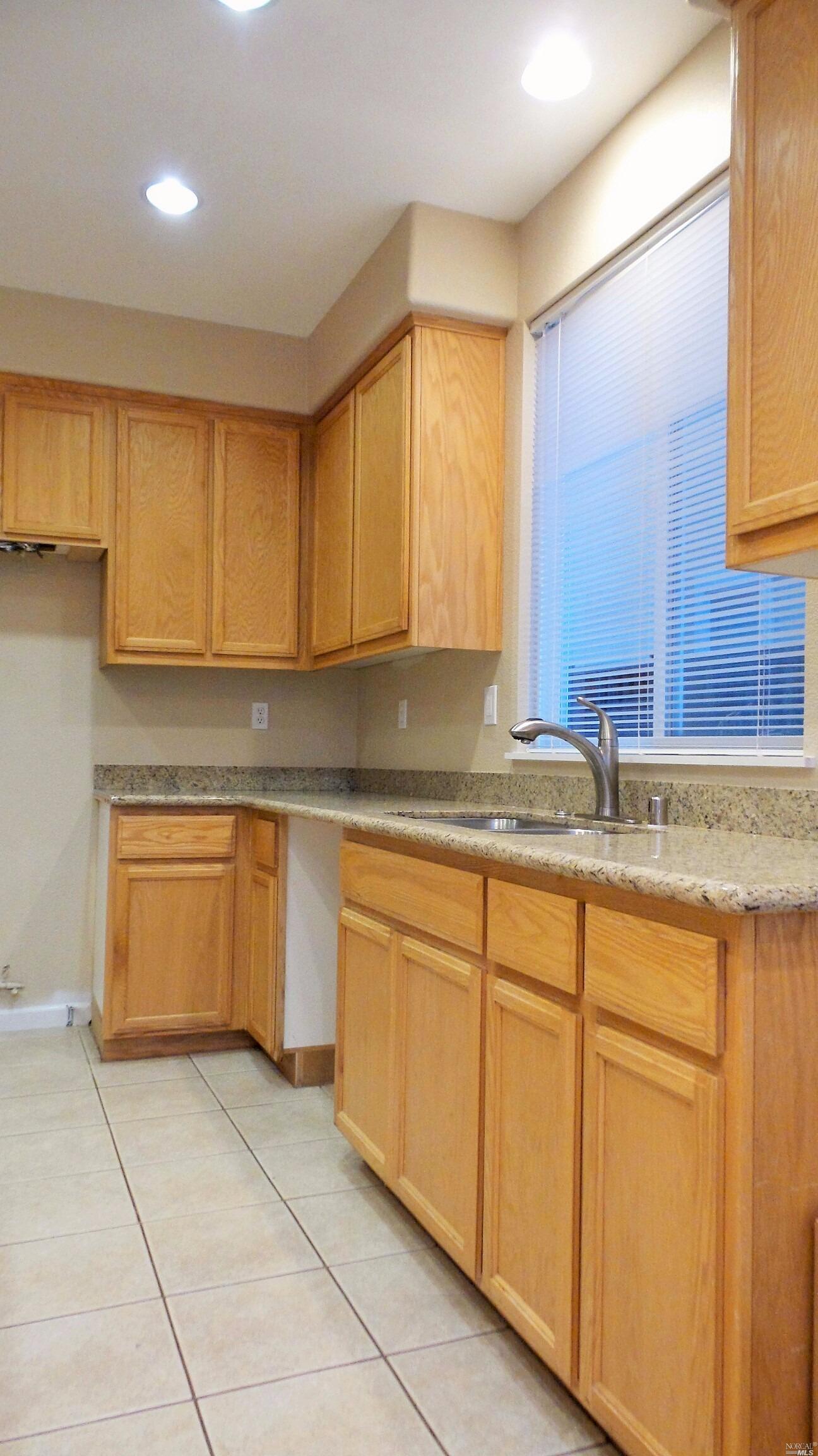 1304 Bello Dr, Dixon, CA 95620 photo 8