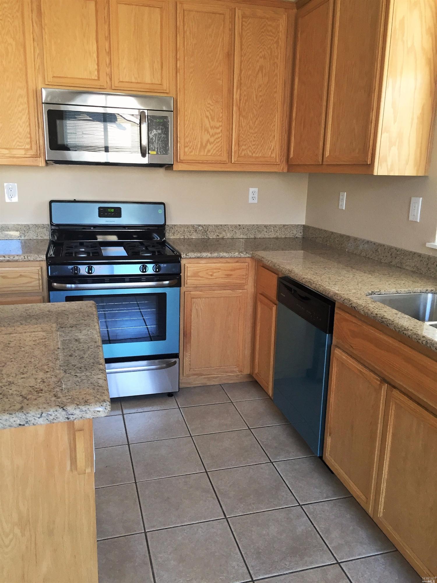 1304 Bello Dr, Dixon, CA 95620 photo 7