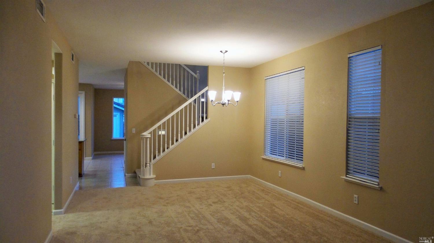 1304 Bello Dr, Dixon, CA 95620 photo 3