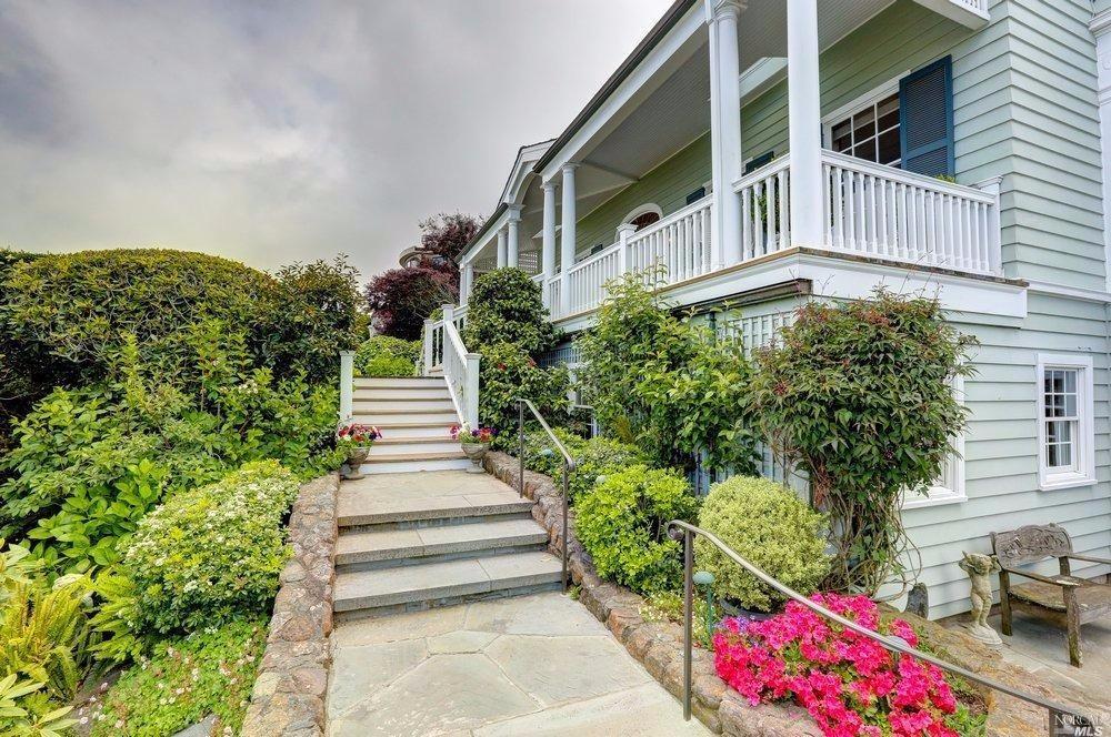 49 Cloud View Rd, Sausalito, CA 94965 photo 2