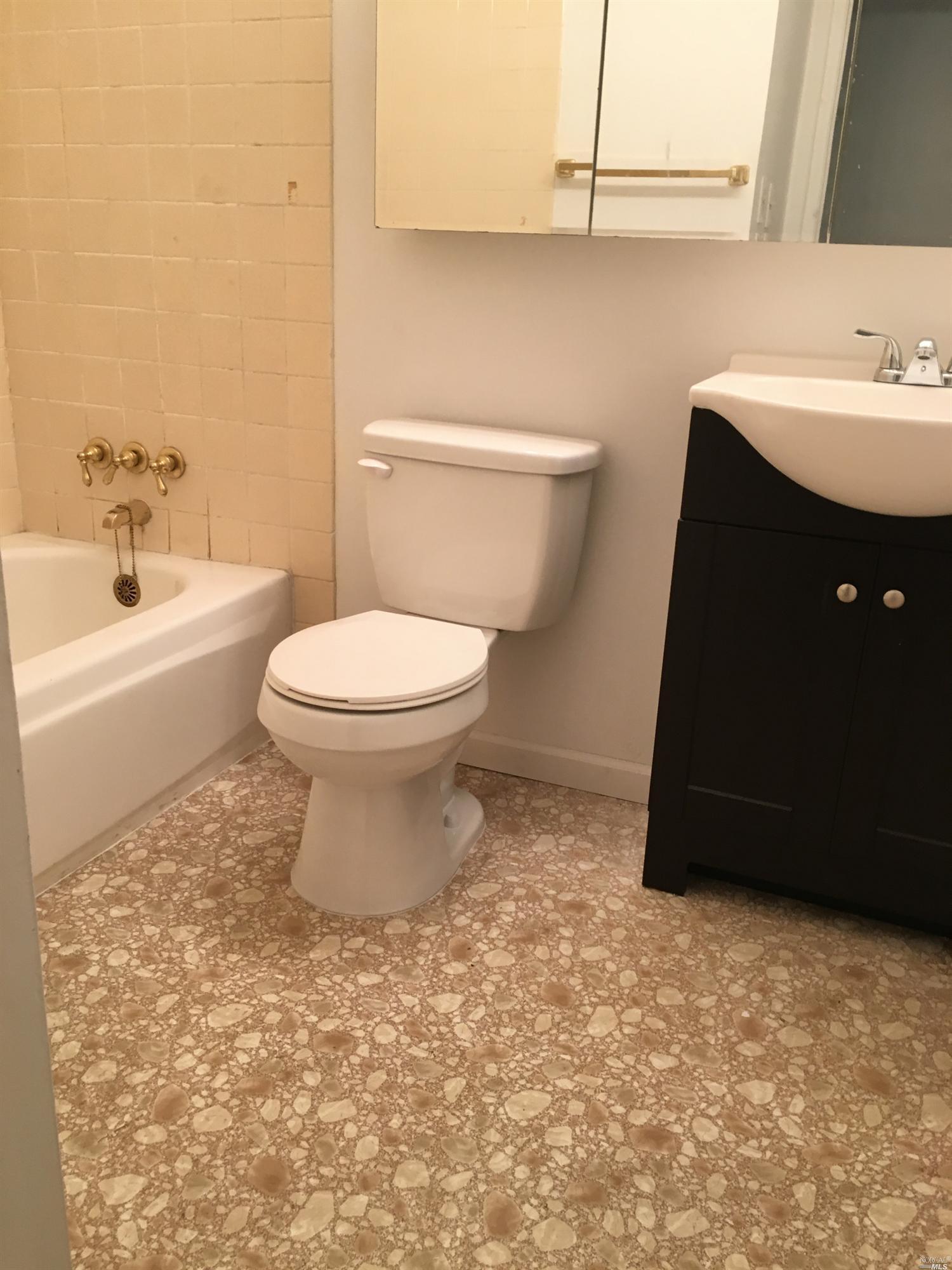 400 Aragon St, Vallejo, CA 94591 photo 4