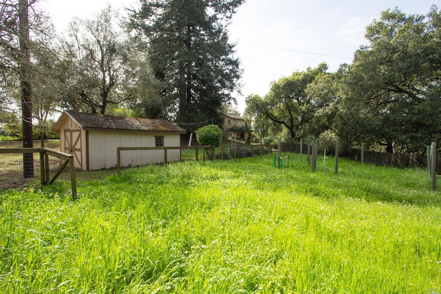 903 Benjamin Way, Healdsburg, CA 95448 photo 8